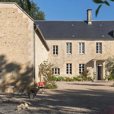 La Cour Souveraine -chambre D'hotes, La Sablonneuse Bed & Breakfast Mosles