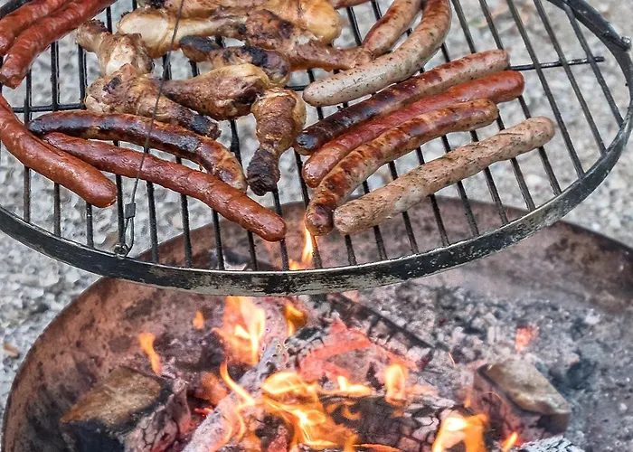 La Cour Souveraine -chambre D'hotes, La Sablonneuse 3*