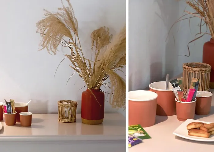 ベッド・アンド・ブレックファスト La Cour Souveraine -chambre D'hotes, La Sablonneuse 3*